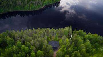 Фото номера Вилла с 3 спальнями Виллы Mustikkakallio Luxury Villa г. Кеуруу 9